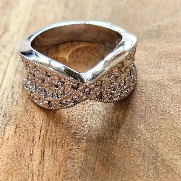 Source Unknown Jewelry - Elegant Silver Textured Women's Ring- 8.5